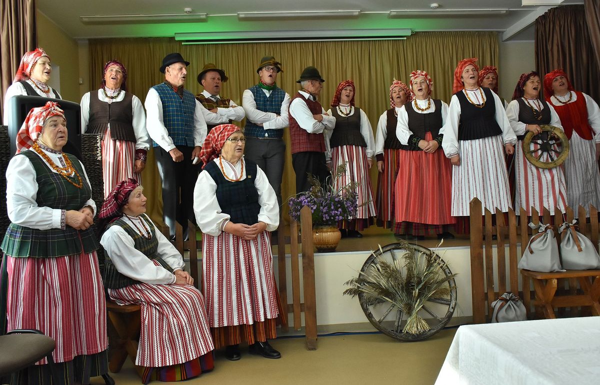 „Nėra dailesnio žmogaus nei dainuojantis…“