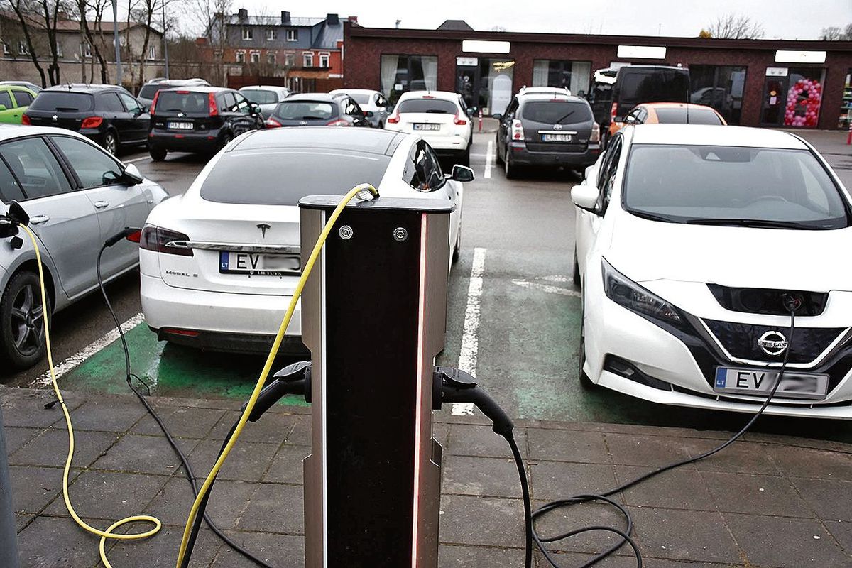Pri­vi­le­gi­ja vie­niems, mo­kes­tis už ją – ki­tiems