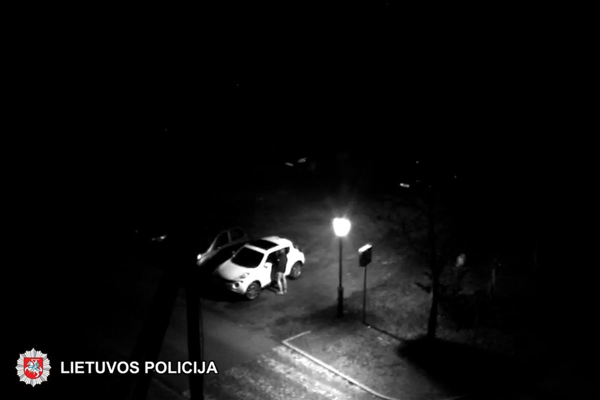 Sulaikyti asmenys, įtariami Klaipėdos apskrityje galimai pavogę 8 automobilius