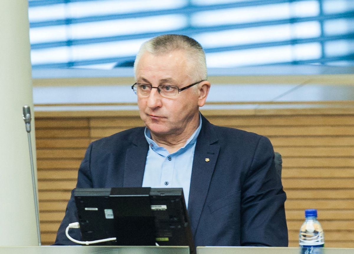 J. Varkaliui suteiks Rietavo garbės piliečio vardą
