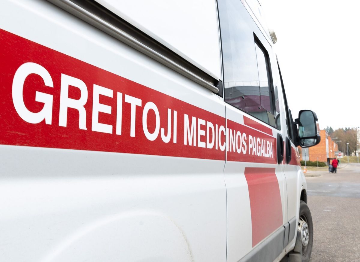 Užklimpo greitosios automobilis