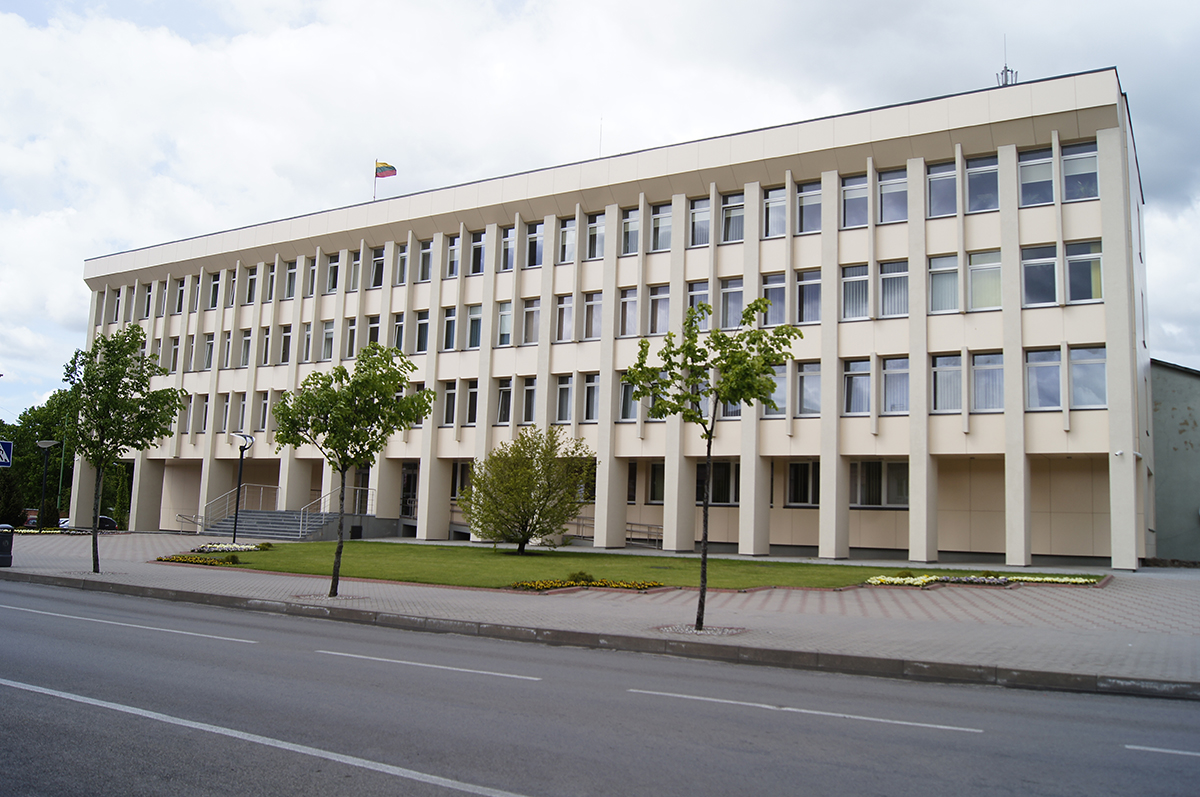 Savivaldybės darbuotojų skaičius auga: labiausiai „išsipūtė“ Bendrųjų reikalų skyrius