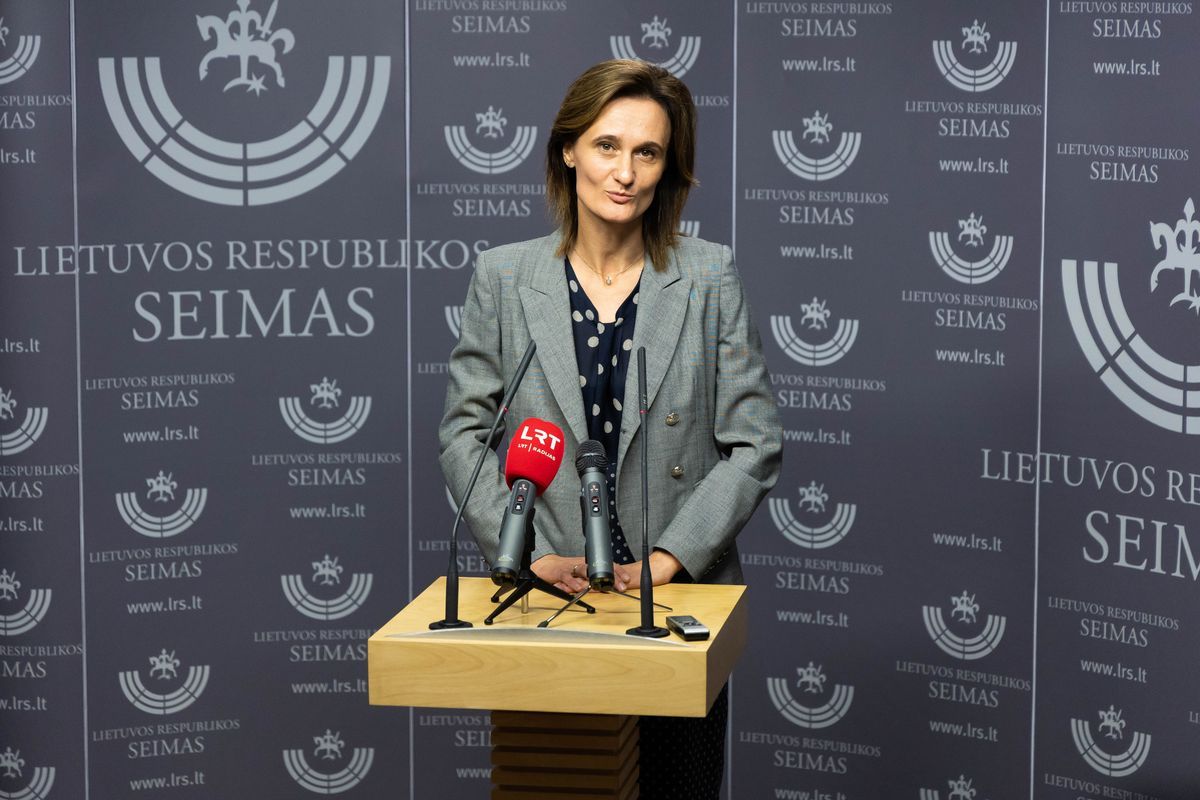 A. Klišoniui teko pripažinti triuškinantį V. Čmilytės-Nielsien pranašumą