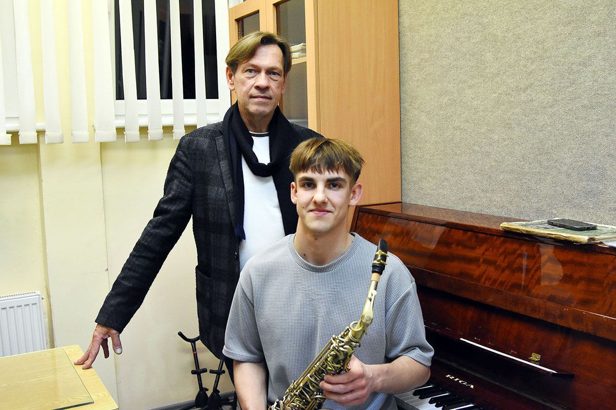 Žada nemesti muzikos, kad ir kur nuvestų gyvenimas