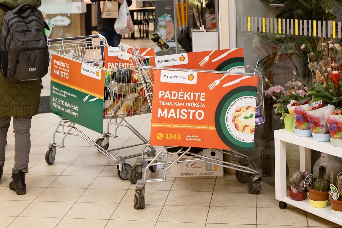 „Maisto banko“ akcijoje paaukota daugiau nei 332 tūkstančiai maisto produktų