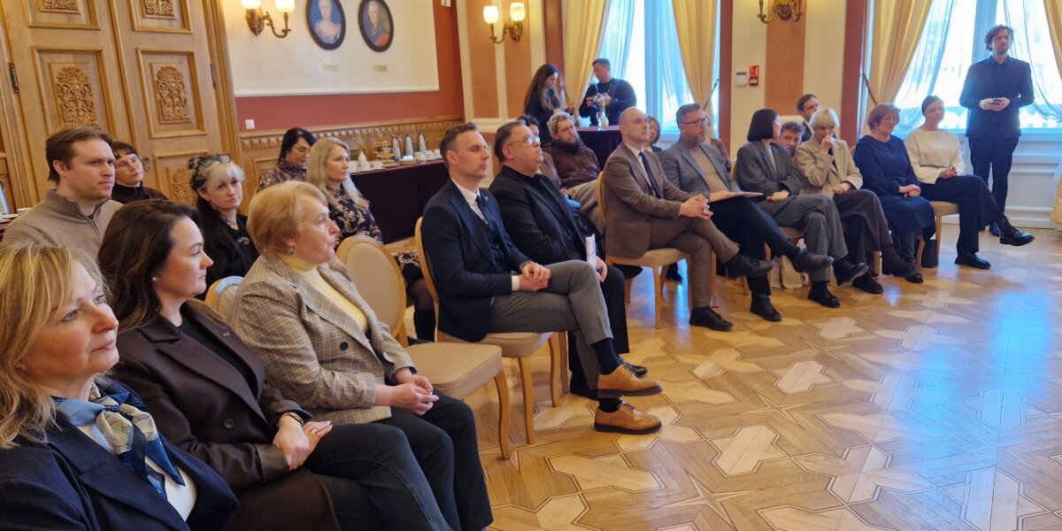 Nacionalinės kultūros darbotvarkės linkme