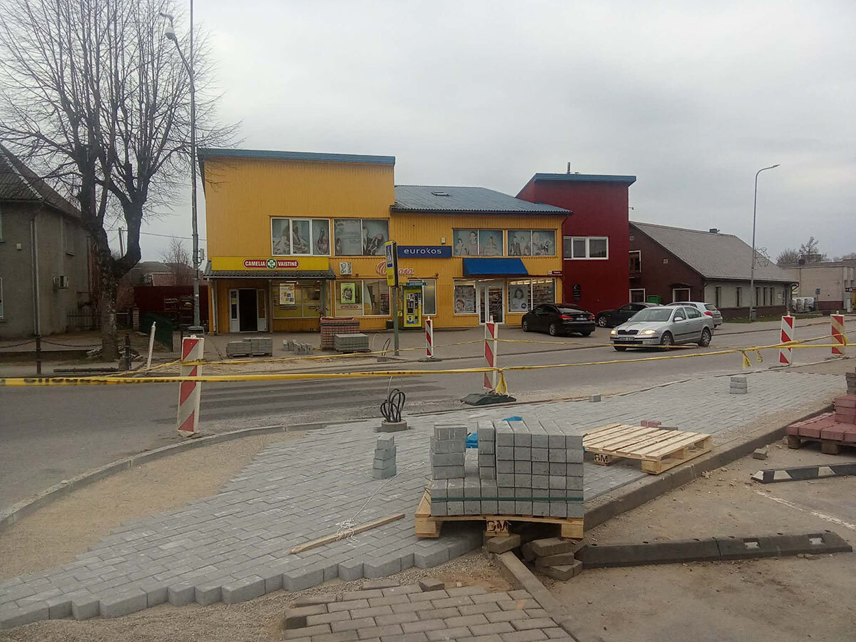 Rietave pėsčiųjų perėjos taps modernesnės ir saugesnės