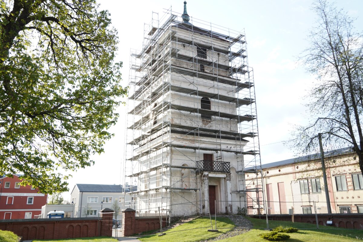 Senoji varpinė sulaukė restauratorių rūpesčio