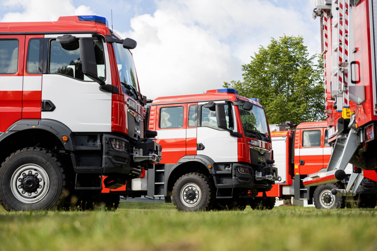 Nurašytam ugniagesių automobiliui ieškos pamainos