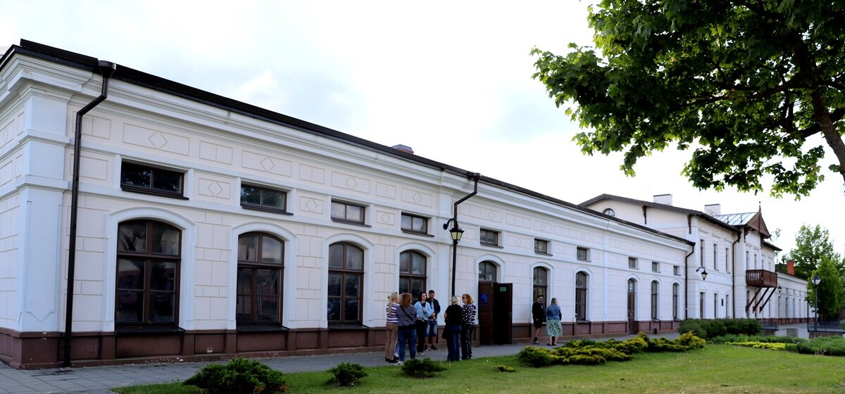 Buvusioje Mažeikių geležinkelio stotyje atidaryta paroda