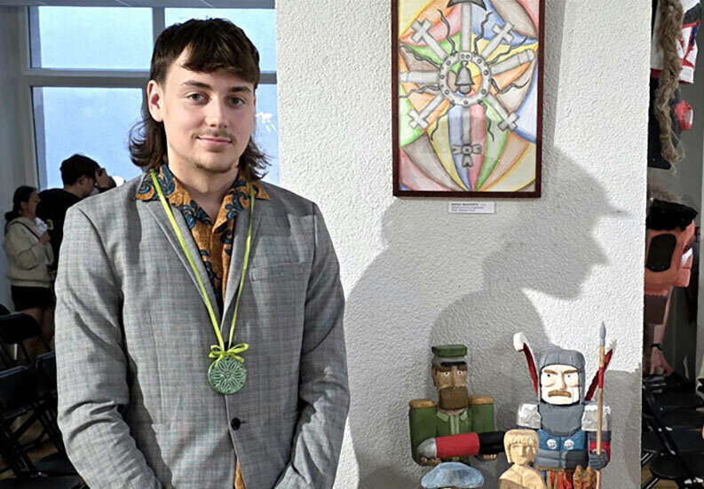 „Vi­si esa­te ap­do­va­no­ti Riau­bos švie­sa“
