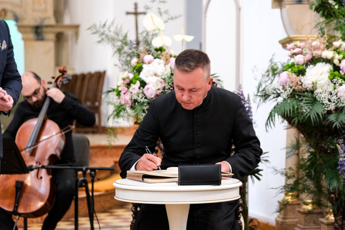 Dvasininkui suteiktas Kretingos rajono Garbės piliečio vardas