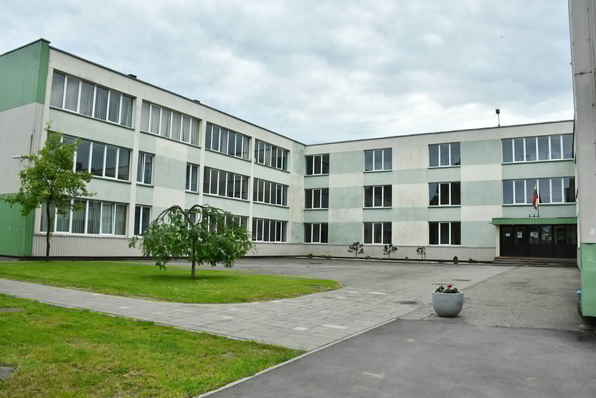 Plungės rajono abiturientų „derlius“ – 9 šimtukai