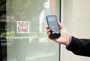 Juozas Laivys: „Kuriu nekuriančio menininko gyvenimą“