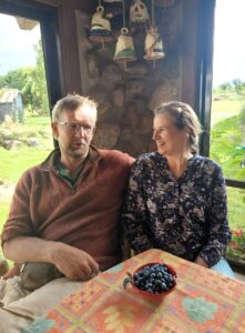 Li­nos ir Eri­ko Ru­gi­nių šei­mo­je de­ra darbš­tu­mas, kū­ry­ba ir glo­ba