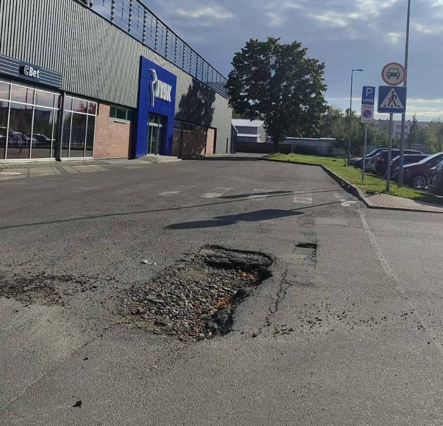 Duobė pa­ma­ty­ta tik dūrus į ją pirš­tu