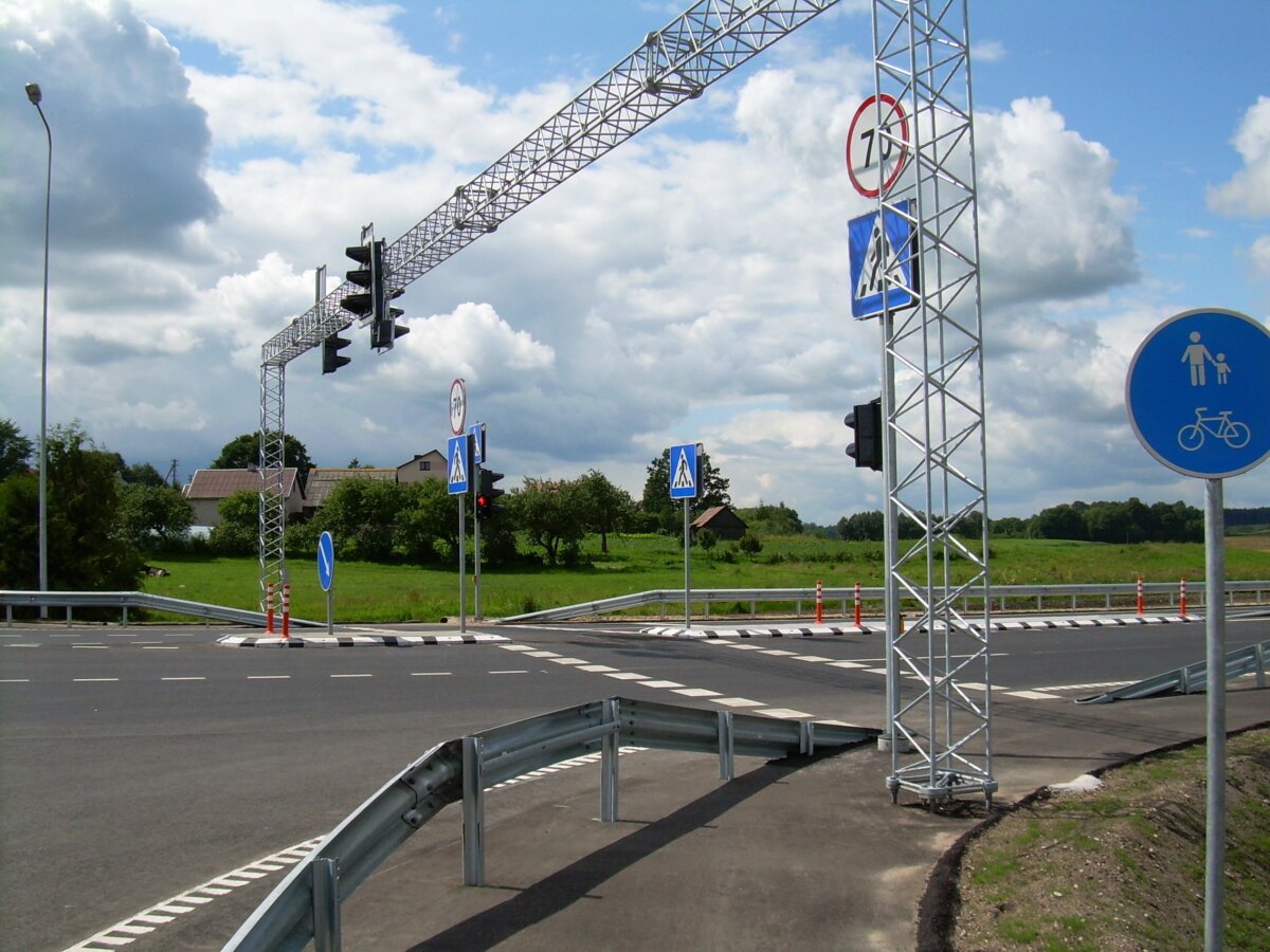Grąžins žalią mirksintį šviesoforo signalą