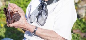 Nauja tvarka: pavėlavus kreiptis dėl pensijos galima rinktis – gauti išmoką už praėjusį laiką ar didesnę pensiją ateityje