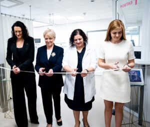 Telšių ligoninėje atidaryti du modernizuoti skyriai