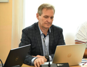 Tarp komiteto narių užvirė diskusija dėl 30 centų mokesčio